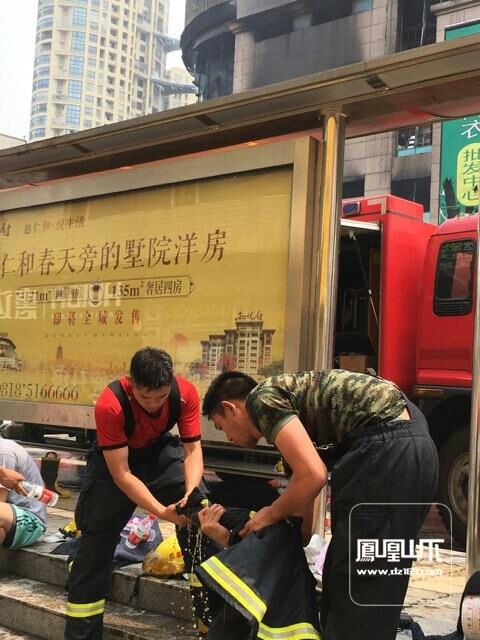 像我心中的英雄说声感谢