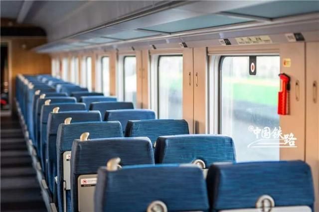 绿色复兴号动集内部设施图片 - 今日达州 - 凤凰山下 - powered by