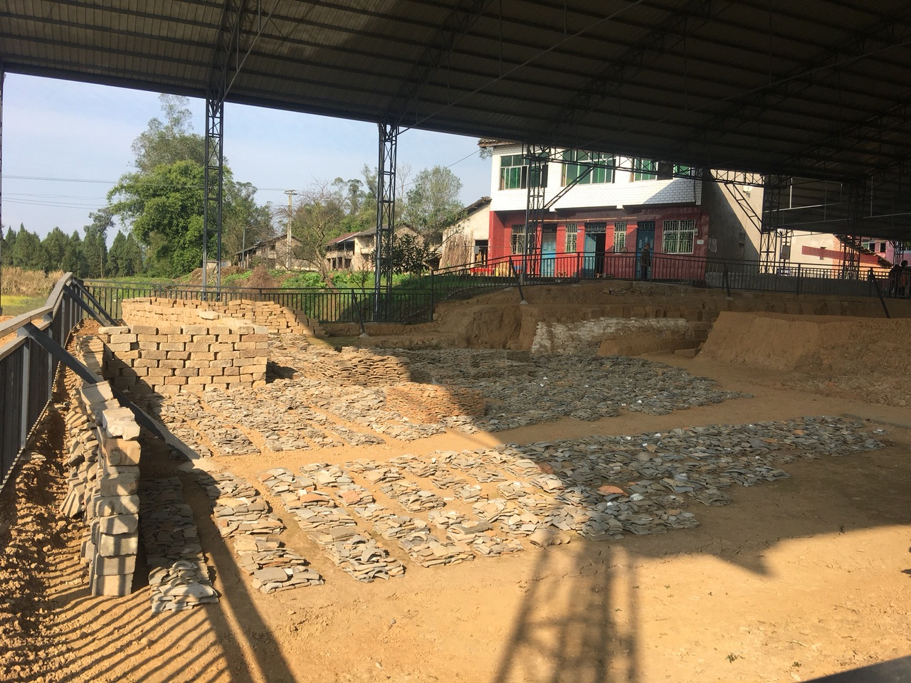 渠县土溪汉阙及城坝遗址