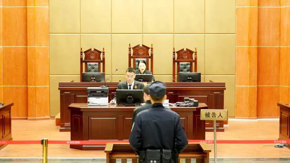 故判决:被告人宋某犯危险驾驶罪,判处拘役六个月,并处罚金人民币二